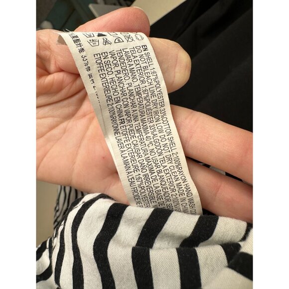 Forever 21 Women’s Black white Blouse M long sleeve round neck polyester - Picture 4 of 6